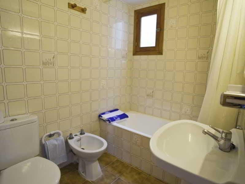 Apartament Typic Art Es Cana Zewnętrze zdjęcie